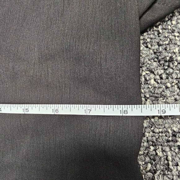 BOGO 🎀 BUNDLE OF 2 Lace accent tops- Size Large - Picture 3 of 9